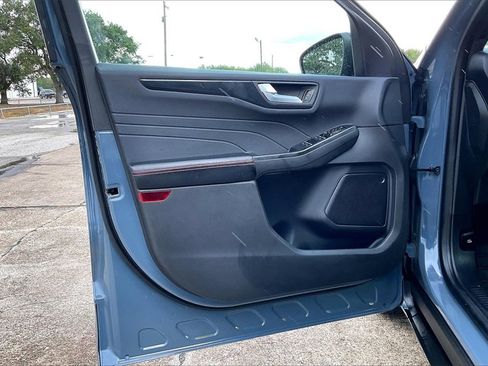 Used 2024 Ford Escape ST-Line image 17