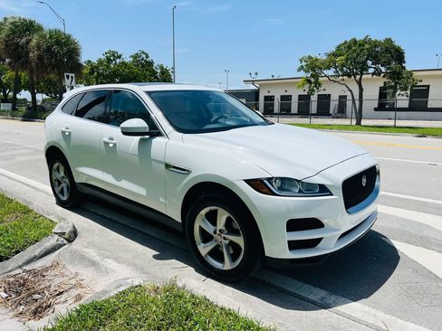 Used 2020 Jaguar F-PACE Premium AWD/4WD image 7