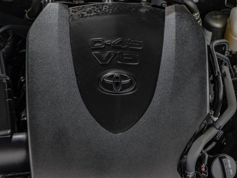 Used 2020 Toyota Tacoma TRD Off-Road w/ Advanced Technology Package image 56