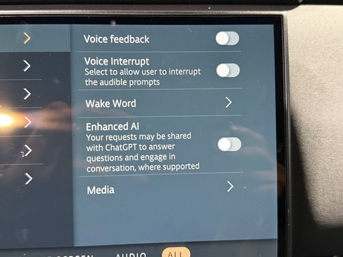 Used 2024 Land Rover Range Rover Velar Dynamic SE AWD/4WD image 34