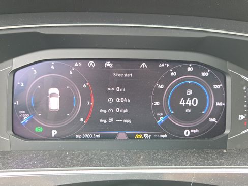 Used 2020 Volkswagen Tiguan SE image 29