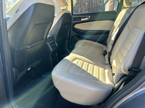 Used 2022 Ford Edge SEL w/ Convenience Package image 32