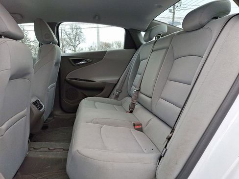Used 2019 Chevrolet Malibu LT image 15