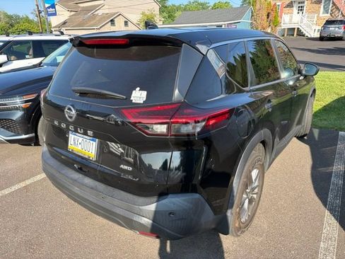 Used 2021 Nissan Rogue S AWD/4WD image 11
