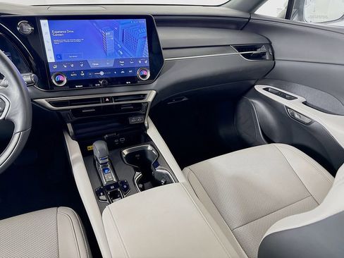 Certified 2025 Lexus RX 350 Premium image 25