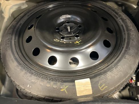 Used 2013 Dodge Charger SXT Plus image 29