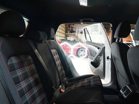 Used 2015 Volkswagen GTI S FWD image 48