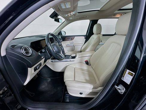 Used 2023 Mercedes-Benz GLB 250 image 13