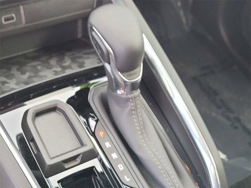 New 2026 GMC Canyon Elevation w/ Convenience Package image 17