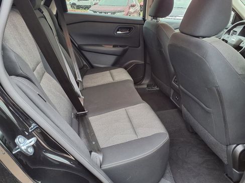 Used 2025 Nissan Rogue SV image 19