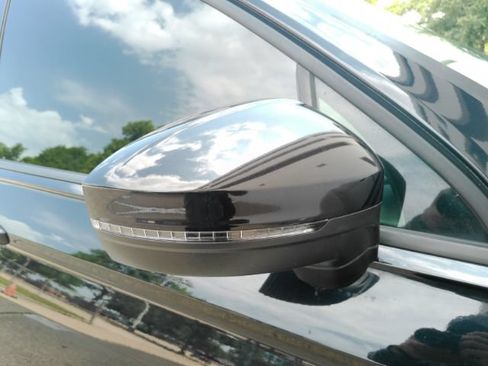 Used 2021 Volkswagen Tiguan S FWD image 23
