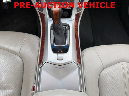 Used 2010 Cadillac CTS Luxury image 17