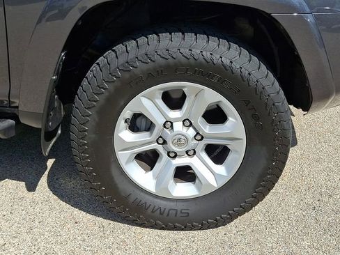 Used 2023 Toyota 4Runner SR5 Premium w/ Moonroof Package AWD/4WD image 8