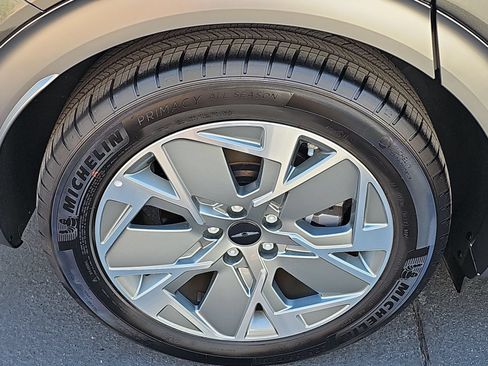 Certified 2025 Genesis GV60 RWD image 12