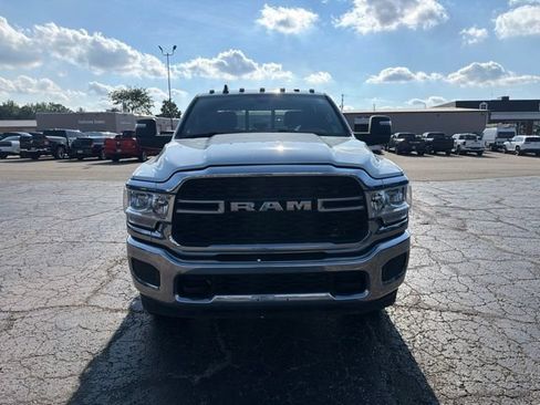 Used 2024 RAM 3500 Tradesman AWD/4WD image 4