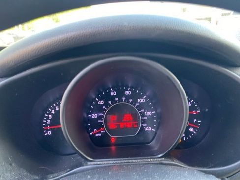 Used 2018 Kia Soul + FWD image 20