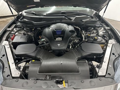Used 2018 Maserati Quattroporte S image 31