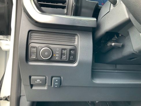 Certified 2025 Ford F350 Lariat w/ Black Appearance Package image 70