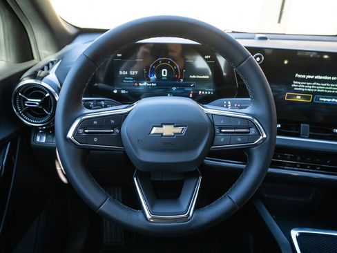 New 2026 Chevrolet Equinox LT image 15