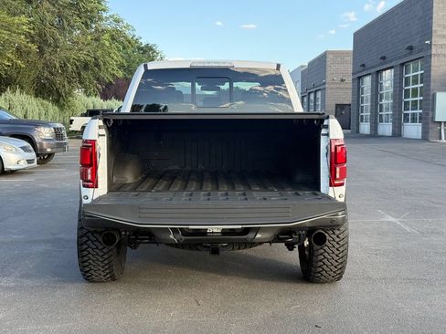 Used 2018 Ford F150 Raptor w/ Equipment Group 802A Luxury AWD/4WD image 12