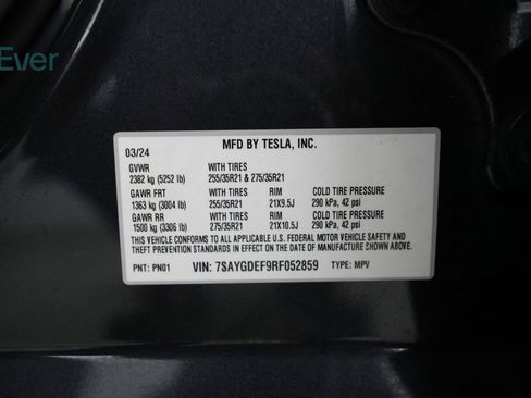 Used 2024 Tesla Model Y Performance image 29