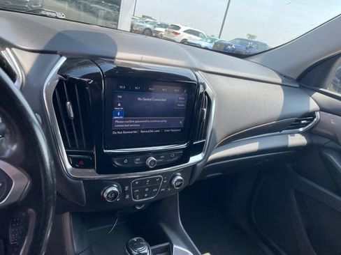Used 2020 Chevrolet Traverse LT FWD image 8