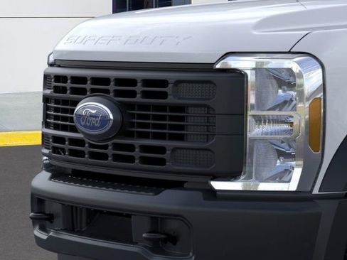 New 2025 Ford F550 4x4 Regular Cab Super Duty image 20