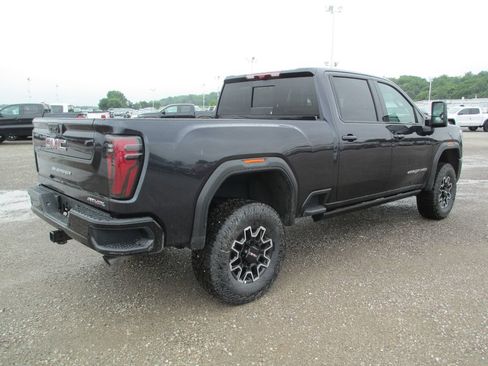 New 2026 GMC Sierra 2500 AT4X AWD/4WD image 5