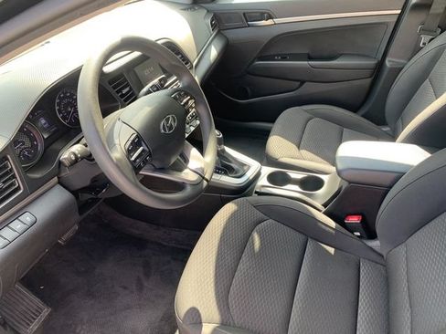 Used 2020 Hyundai Elantra SE w/ Cargo Package (C1) FWD image 15