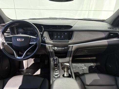 Certified 2024 Cadillac XT6 Luxury image 22