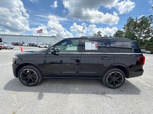 Used 2023 Ford Expedition Limited AWD/4WD image 5
