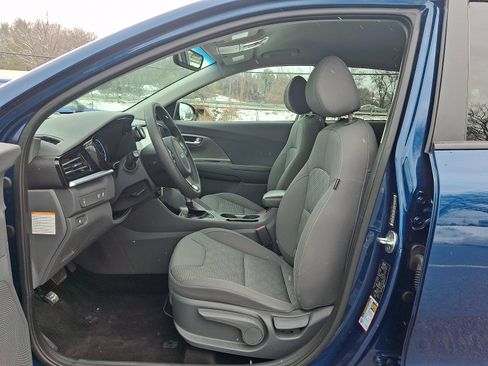 Used 2022 Kia Niro LX image 13