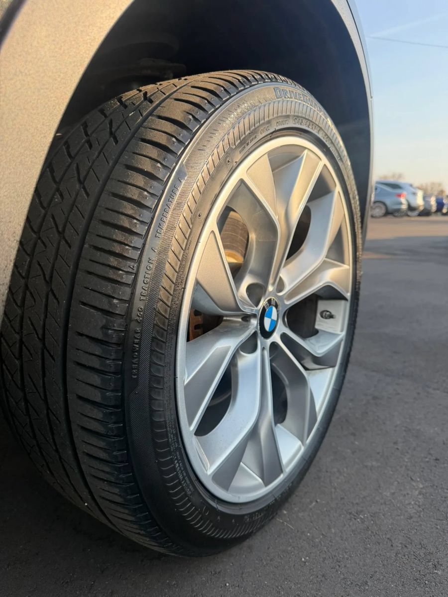 Used 2018 BMW X4 xDrive28i AWD/4WD image 9