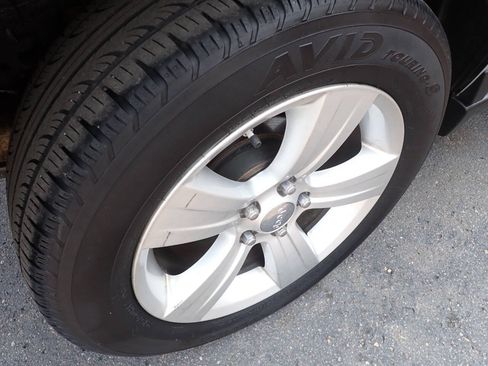 Used 2012 Jeep Compass Sport AWD/4WD image 7