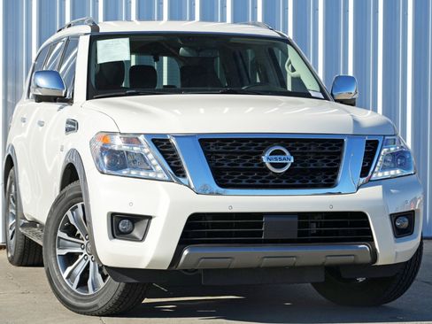Used 2020 Nissan Armada SL w/ Premium Package image 2