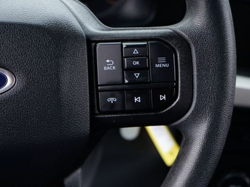 Used 2024 Ford F250 XL w/ XL Chrome Package image 27