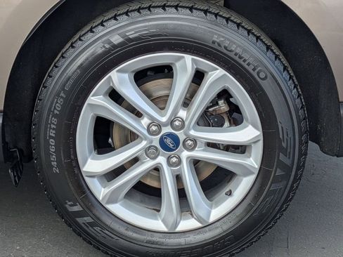 Used 2019 Ford Edge SEL w/ Equipment Group 201A image 23