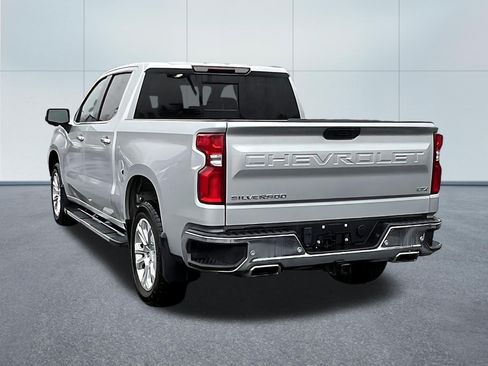 Used 2022 Chevrolet Silverado 1500 LTZ w/ LTZ Premium Package AWD/4WD image 4