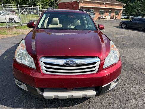 Used 2011 Subaru Outback 2.5i Limited w/ PWR Moonroof Pkg AWD/4WD image 2