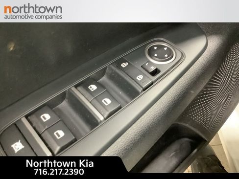 Certified 2020 Kia Forte LXS image 15