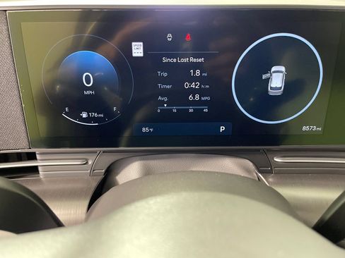 Certified 2025 Hyundai Kona SEL AWD/4WD image 20