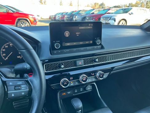 Used 2025 Honda Civic Sport image 18