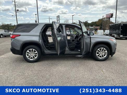 Used 2019 Chevrolet Traverse LS image 33