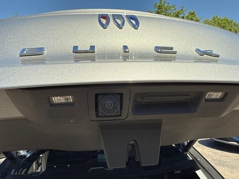 Used 2024 Buick Envista Sport Touring w/ Convenience I Package FWD image 16