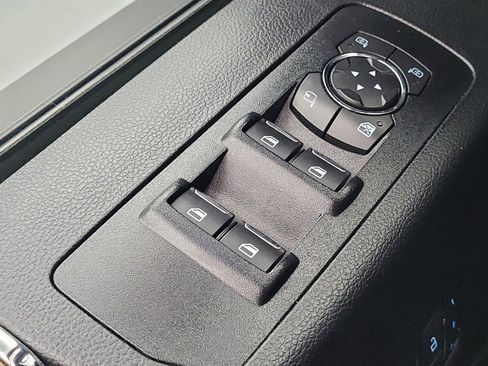 Used 2018 Ford F150 Lariat image 27