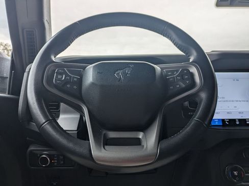 Used 2025 Ford Bronco Big Bend image 23