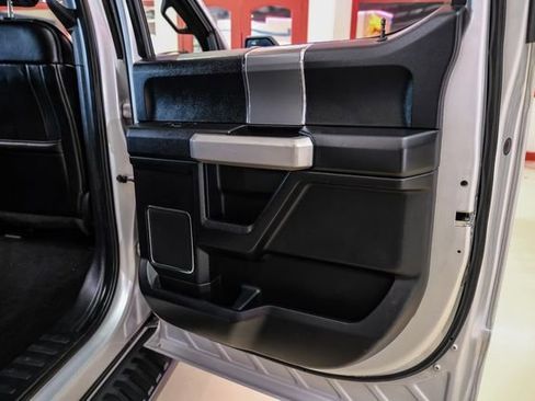 Used 2017 Ford F150 Lariat image 45