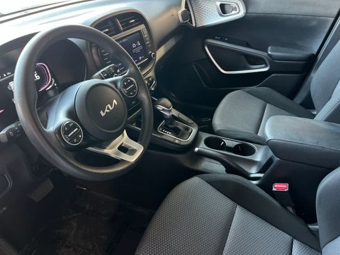 Used 2023 Kia Soul LX w/ Option Group 015 FWD image 12