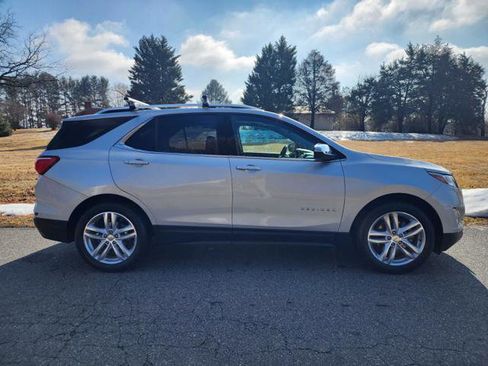 Used 2018 Chevrolet Equinox Premier FWD image 5