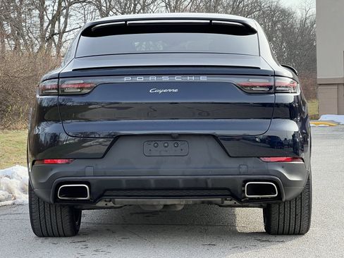 Certified 2022 Porsche Cayenne Coupe image 8
